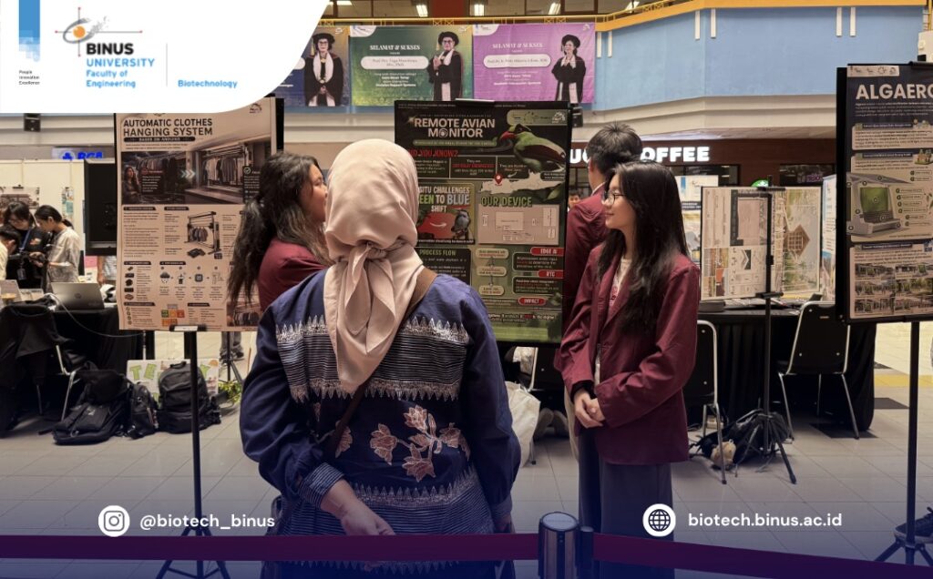 Presentasi Poster Competition kategori mahasiswa pada kegiatan Biospheric 2026